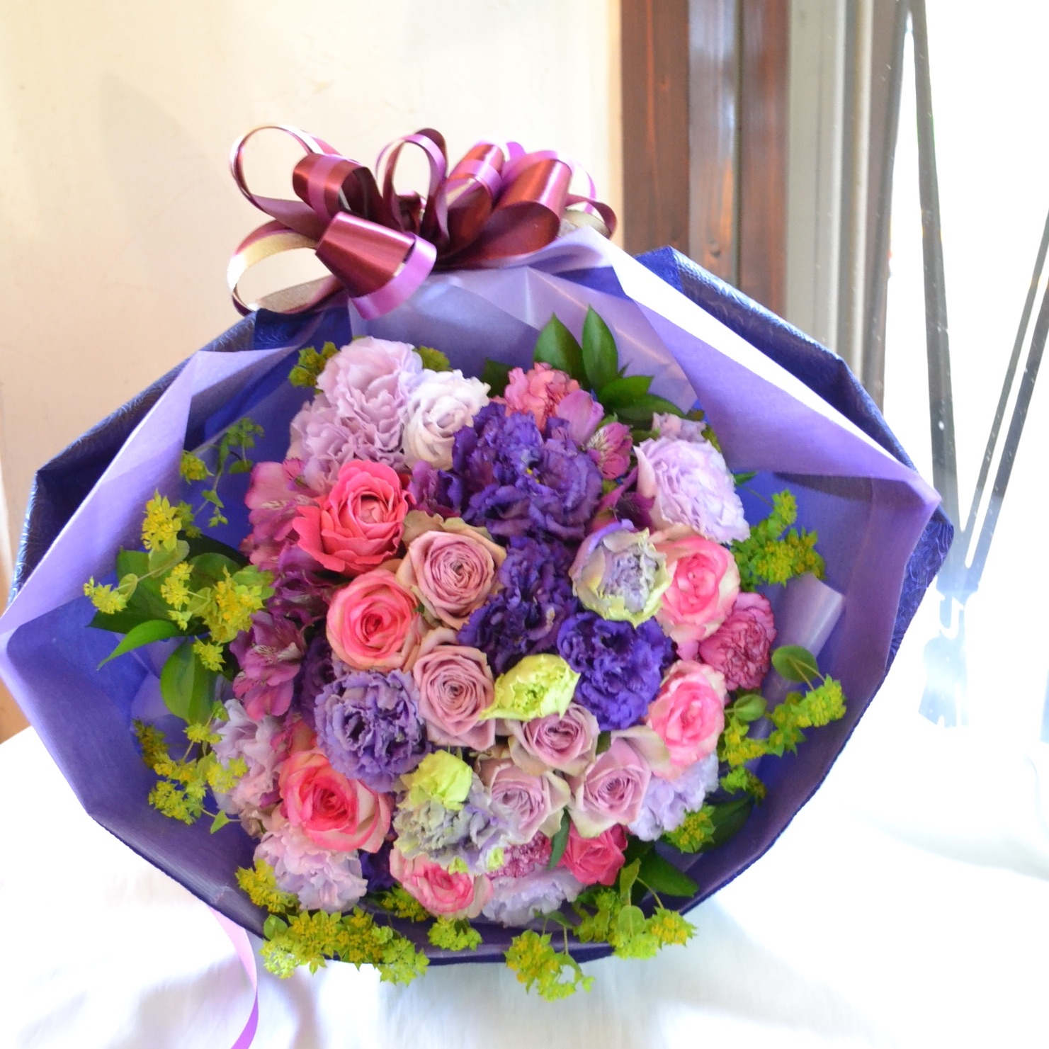 紫系のお花束